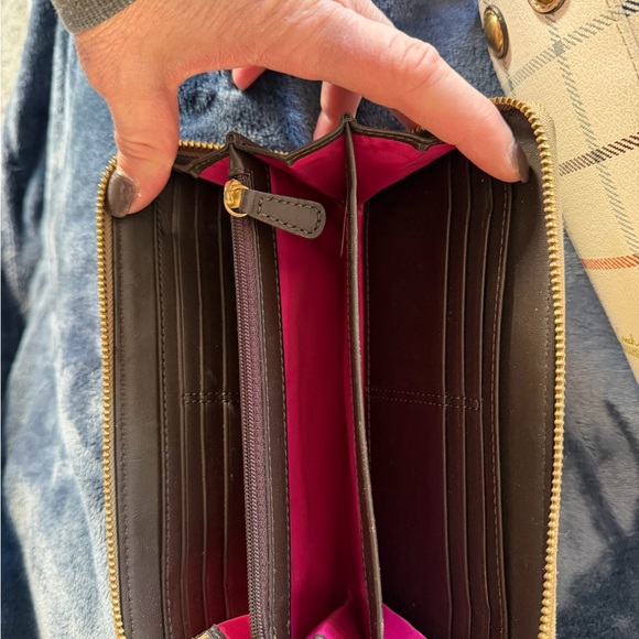 Gorgeous Coach Cream Plaid Women's Wallet with bright pink interior. EUC - Picture 5 of 6